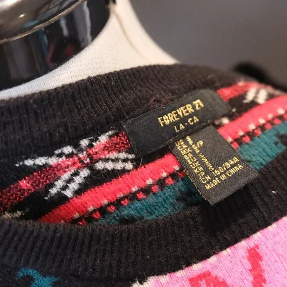 Forever 21 Snow Cool skiing Winter Sweater - size small - Picture 5 of 5